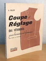 Coupe et réglage des vêtements pour hommes et femmes en prêt à porter.